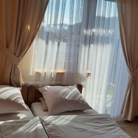 Pokoje Goscinne Anna Poronin Ngoại thất bức ảnh